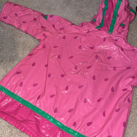Driplets Adorable Strawberry 3T Raincoat - Picture 3 of 4